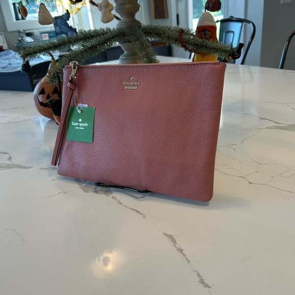 kate spade Wristlet - Picture 3 of 8